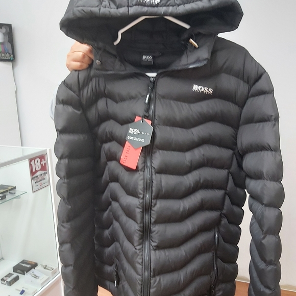 Hugo boss size xl - Picture 6 of 8